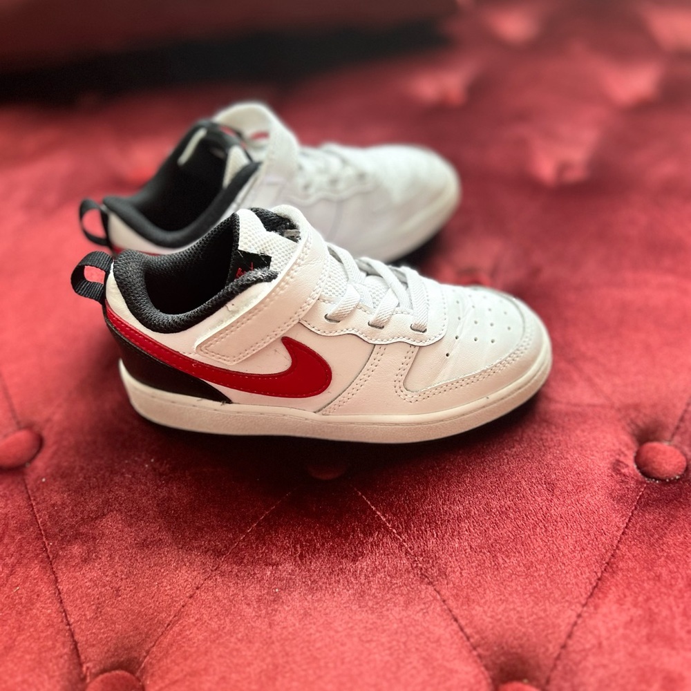 NIKE COURT BOROUGH 2 LOW 10C